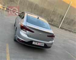 هیۆندای ئەلەنترا